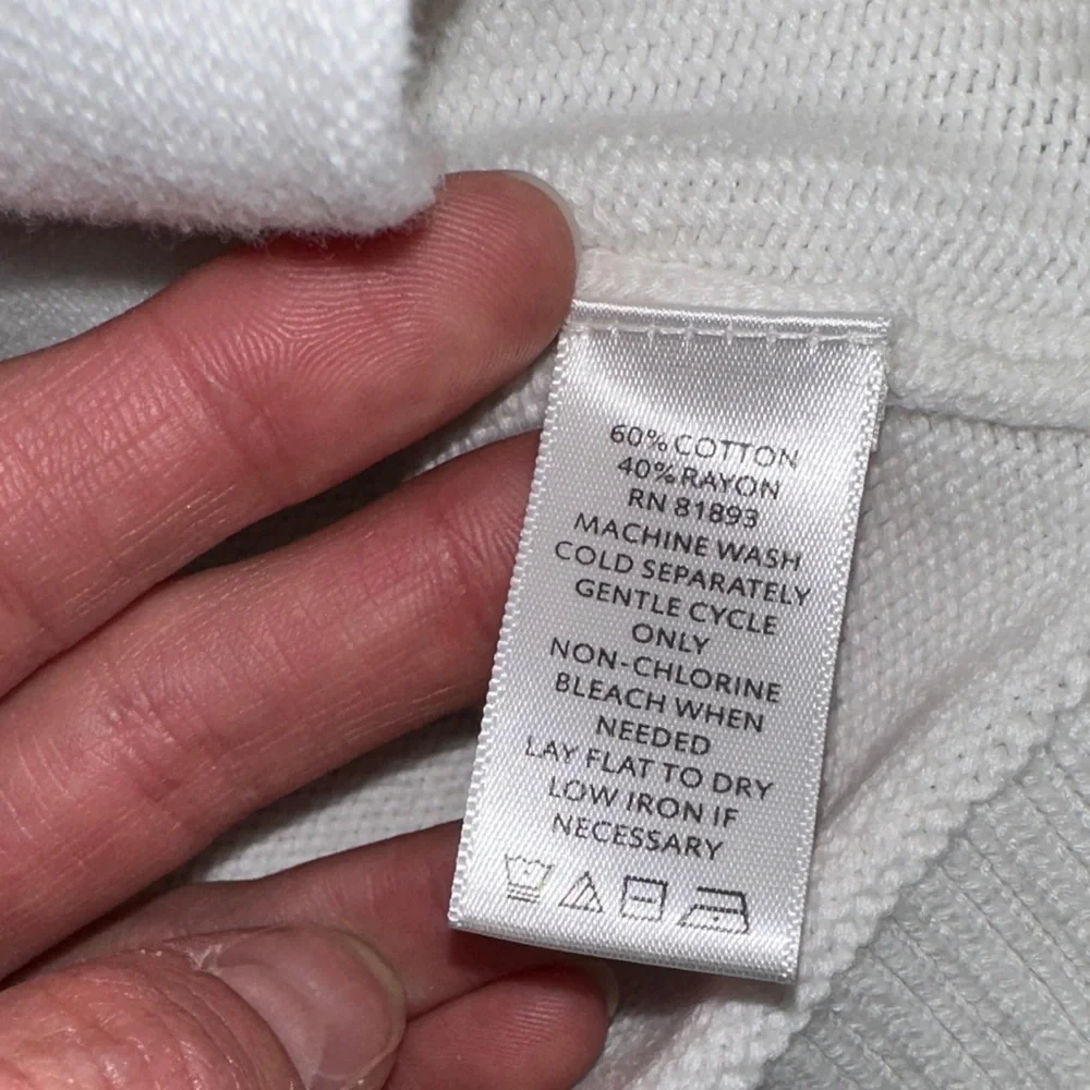 Isaac Mizrahi Cream V-Neck Button Cardigan